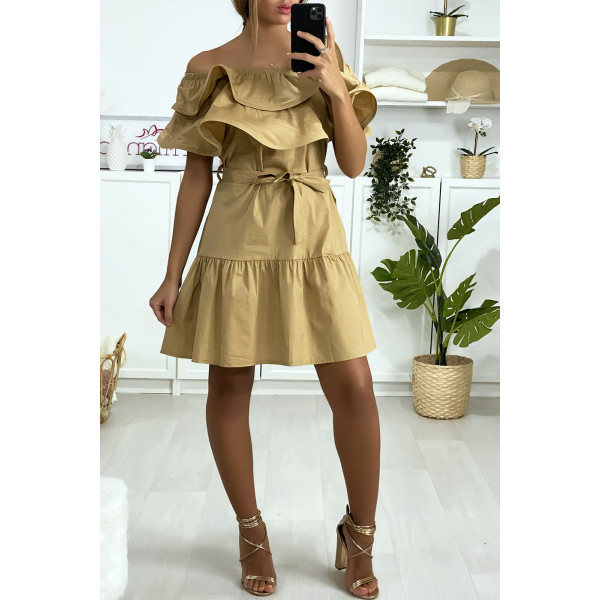 Robe à volant col bateau en camel avec ceinture - 2