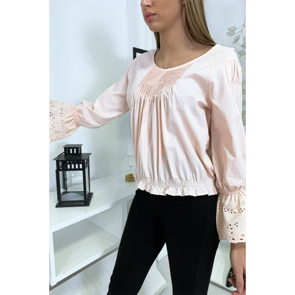 Blouse rose plissé au buste avec volant en dentelle aux manches - 1