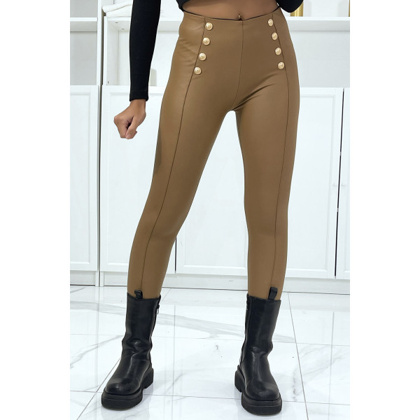 Pantalon slim camel en simili avec boutons doré - 2