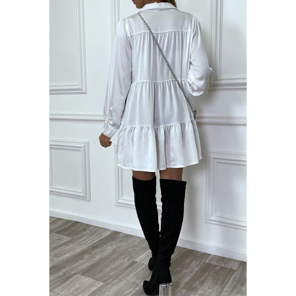 Robe chemise blanche satinée à volant - 6