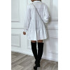 Robe chemise blanche satinée à volant - 6