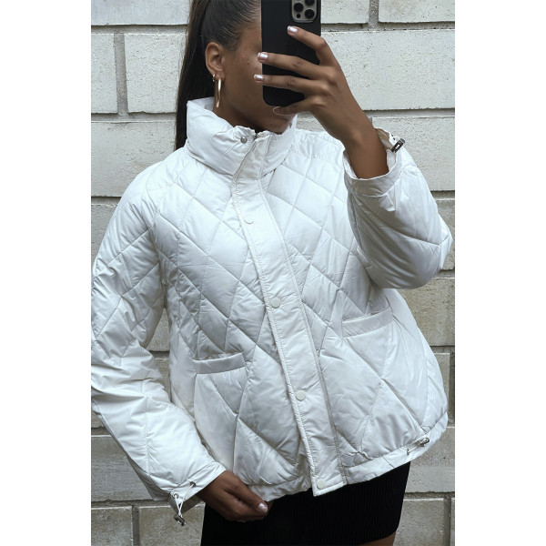 Manteau matelassé blanc très chic et ajustable

 - 4