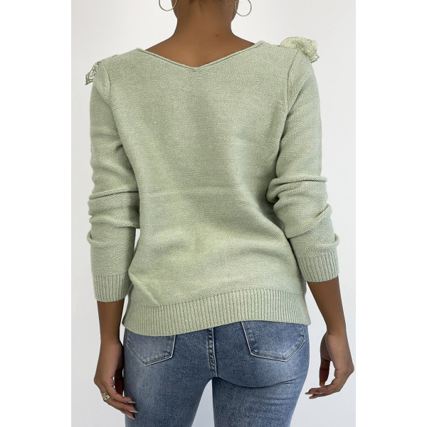 Pull  col V très chic vert pomme à volants - 1