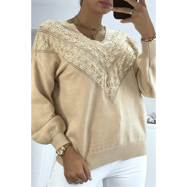 Pull beige pour femme en col V avec motif en dentelle - 1