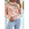 Pull très chic rose poudré à manches longues et col montant ajouré - 6