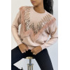 Pull rose à col rond et motif en fausse fourrure et strass - 5