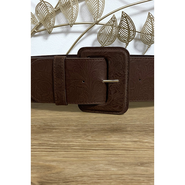 Grosse ceinture marron avec joli motif - 2