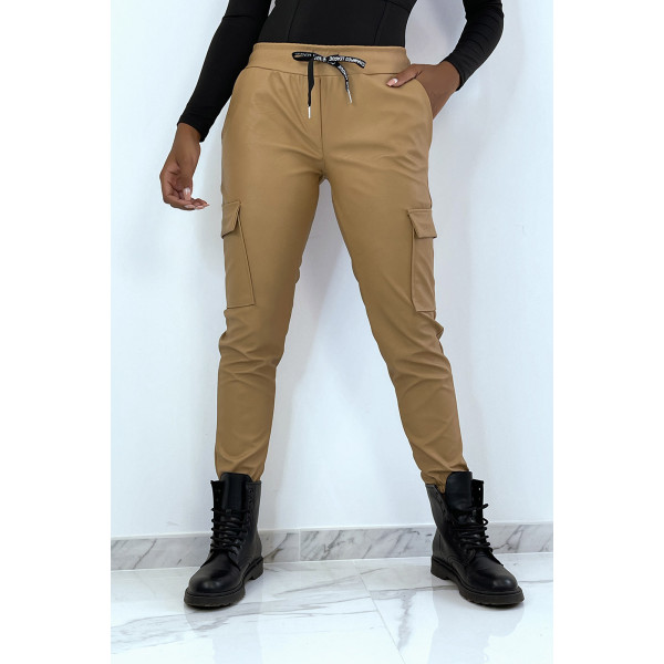 Pantalon jogging treillis en simili camel avec poches - 1