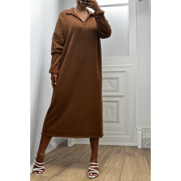 Longue robe épaisse col chemise en marron - 7