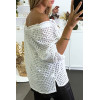 Blouse blanche en dentelle col bateau avec lacet - 4