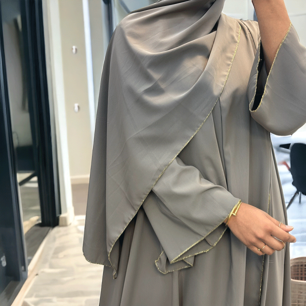 Robe abaya couleur taupe deux pièces avec foulard  - 1