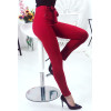 Pantalon rouge avec ceinture et poches - 1