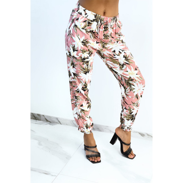 Pantalon fluide rose imprimé tropical resserré aux chevilles  - 2