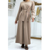 Longue abaya camel avec poches et ceinture - 6