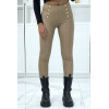 Pantalon slim taupe en simili avec boutons doré - 1